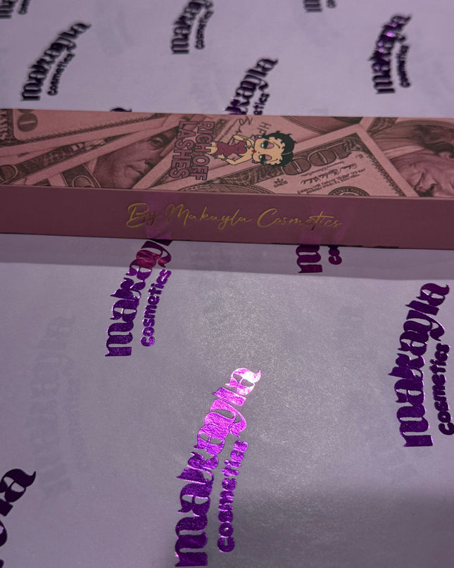 💋Rich Off Lashes + box