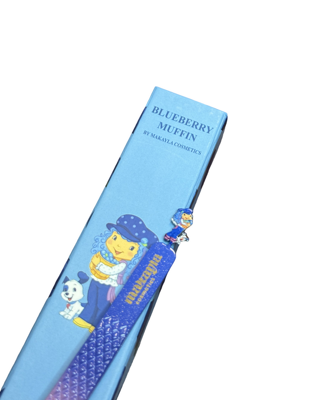🫐 Blueberry Muffin FIBER TIP Tweezers + Luxury Box – Strawberry Shortcake Collection