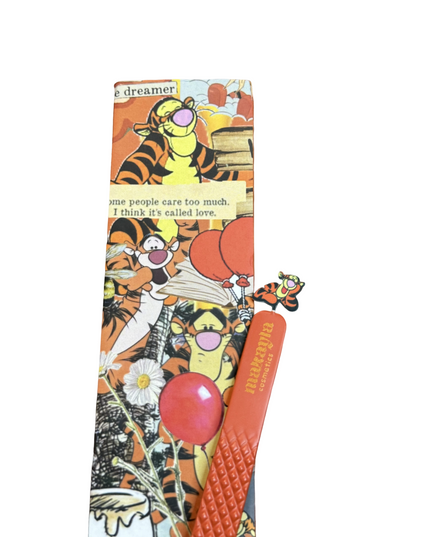 Tigger FIBER TIP Tweezers + Luxury Box – Hundred Acre Woods Collection